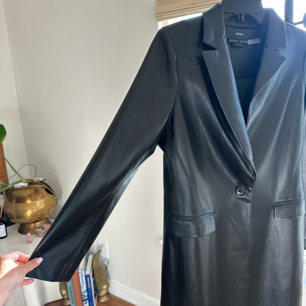Alice + Olivia Black Blazer